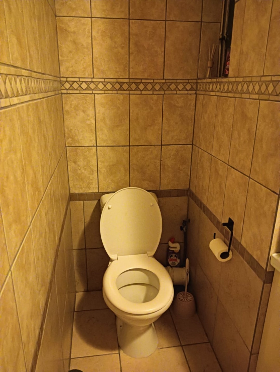 To Let  Bedroom Property for Rent in Humewood Eastern Cape